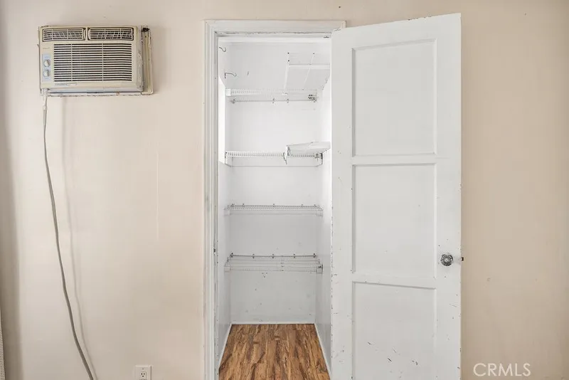 10933 Sampson Avenue, Lynwood, California 90262 home-pic-19